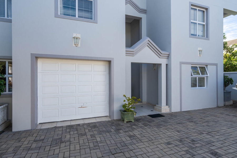 5 Bedroom Property for Sale in Royal Alfred Marina Eastern Cape